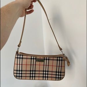 Burberry purse